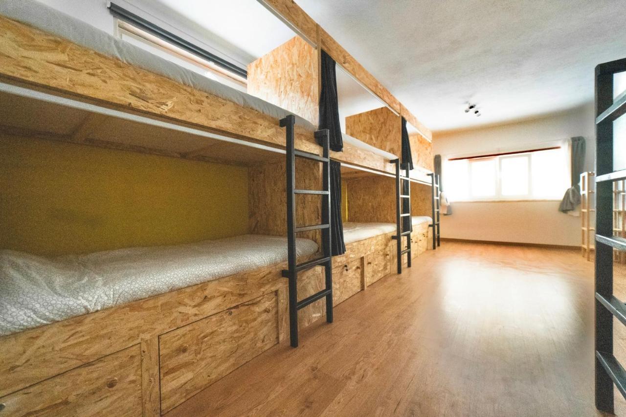 Хостел Gundi House Эрисейра Экстерьер фото