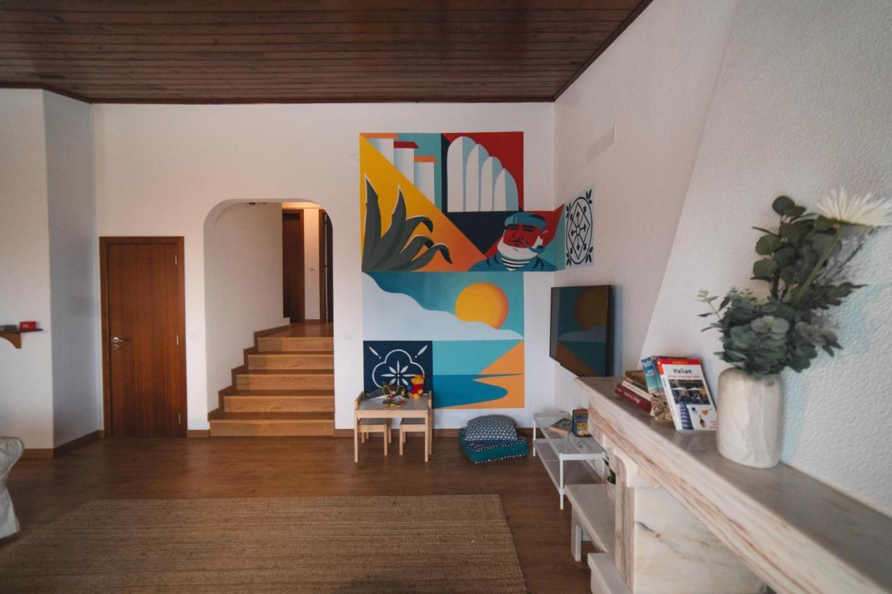 Хостел Gundi House Эрисейра Экстерьер фото